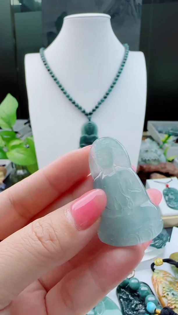 【闪购商品】翡翠颈饰未镶嵌多样性随机一件发货
