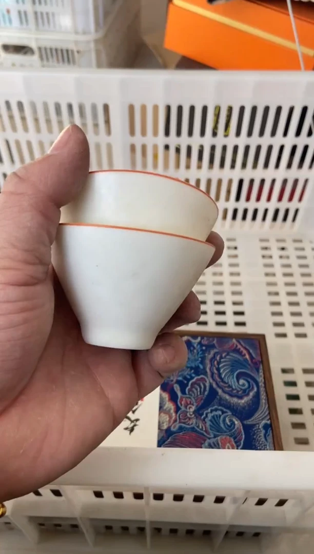 杯无运费险有瑕疵的摄影的产品有使用过的痕迹有点脏介意勿拍
