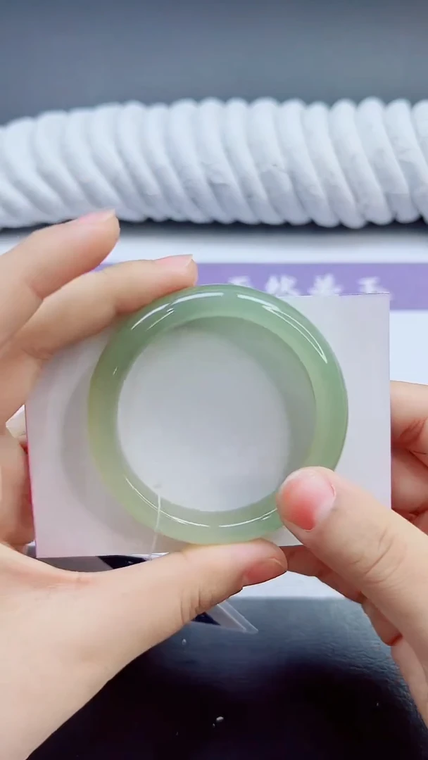 未镶嵌手镯石英质玉60/52