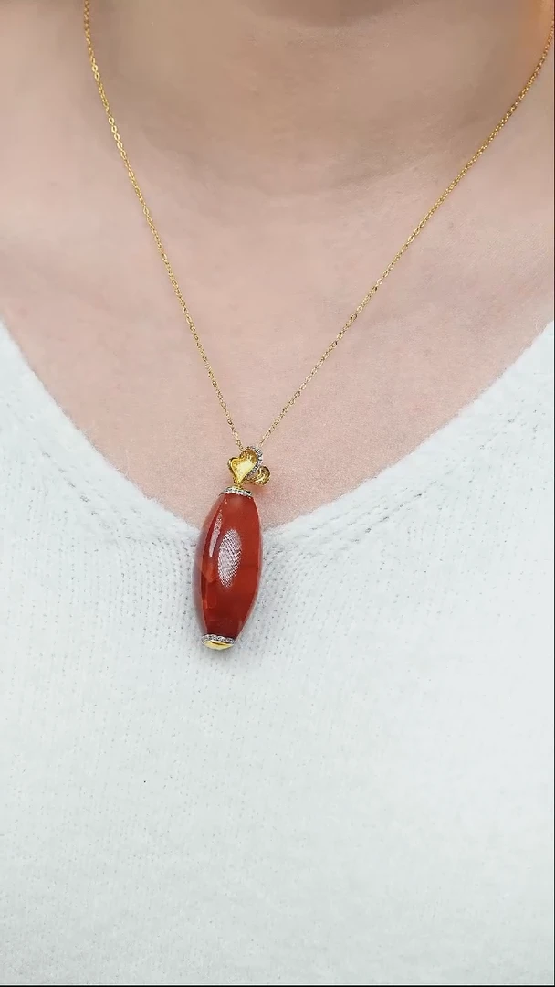 18K金镶嵌吊坠南红玛瑙D-750