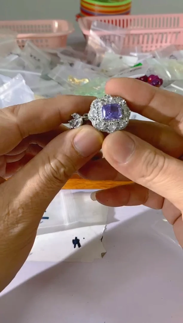 【闪购商品】水晶颈饰银S925镶嵌X304红宝，蓝宝，多样性发一件赠链