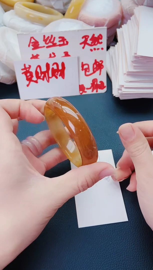 【闪购商品】石英质玉手镯未镶嵌M57-58-59