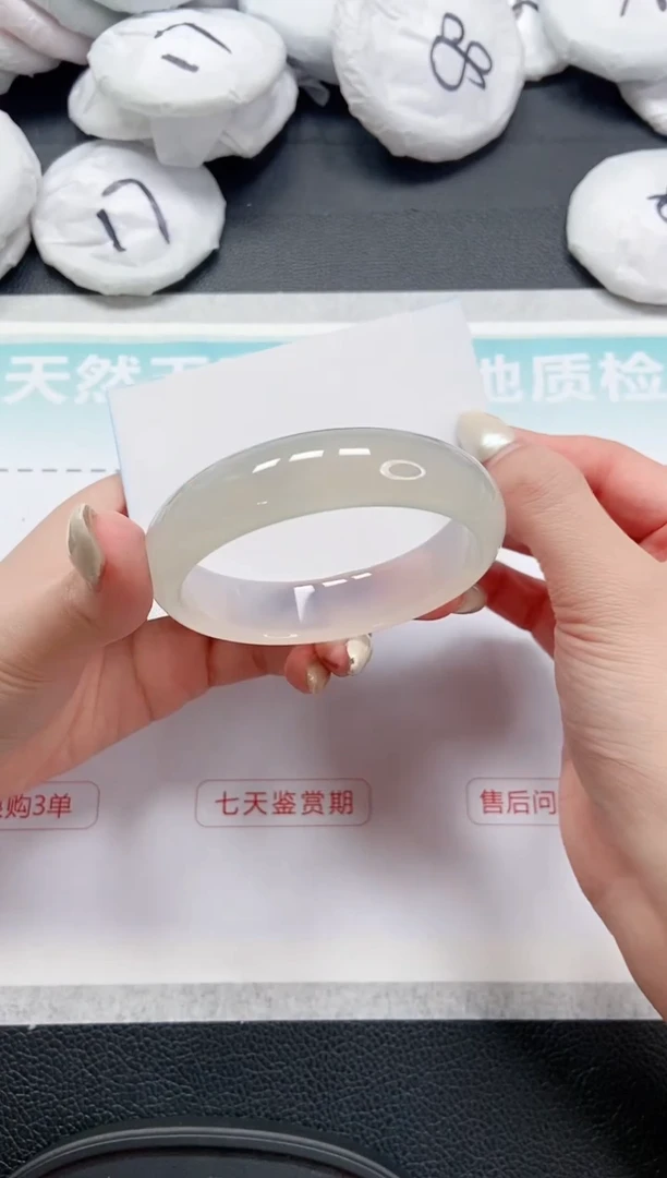 【闪购商品】石英质玉手镯未镶嵌 11L173-58