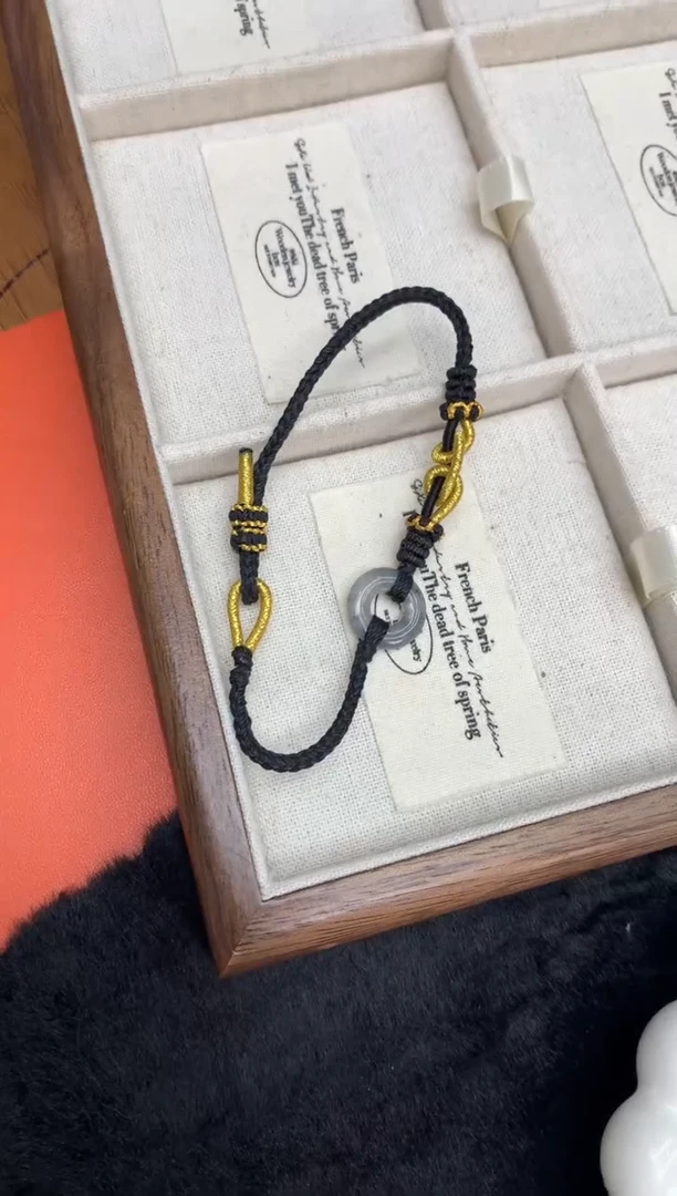 【闪购商品】翡翠手绳未镶嵌手绳