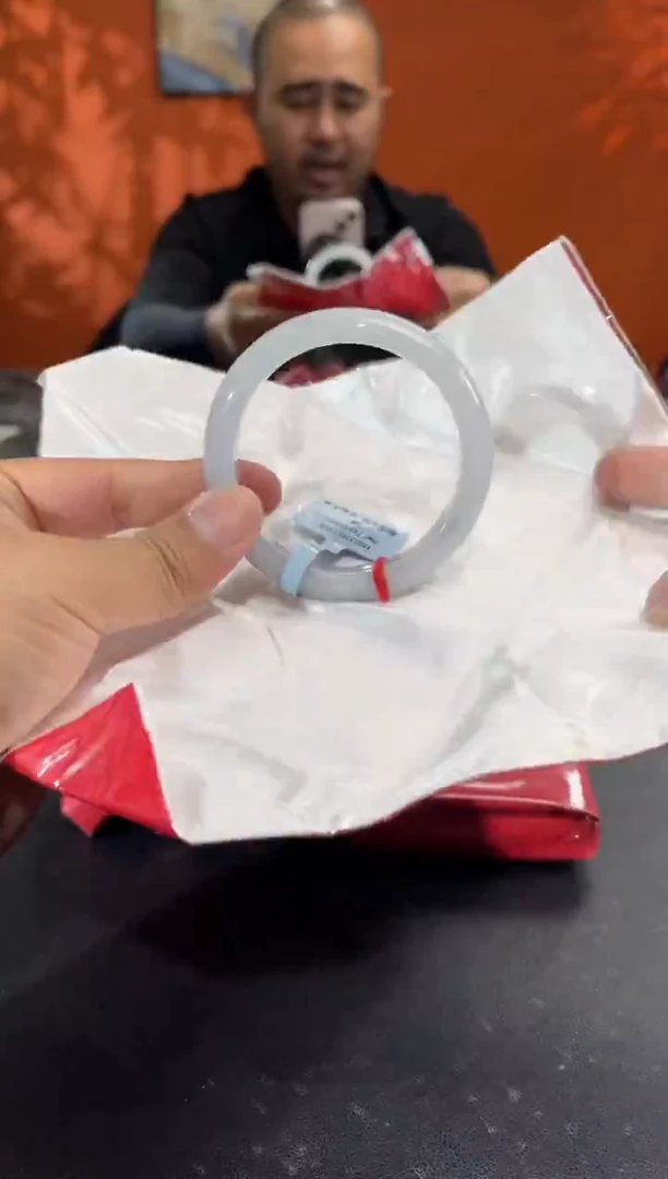 未镶嵌手镯翡翠3