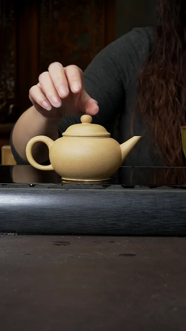 【闪购商品】紫砂茶杯黄金段 水平壶 180cc 034