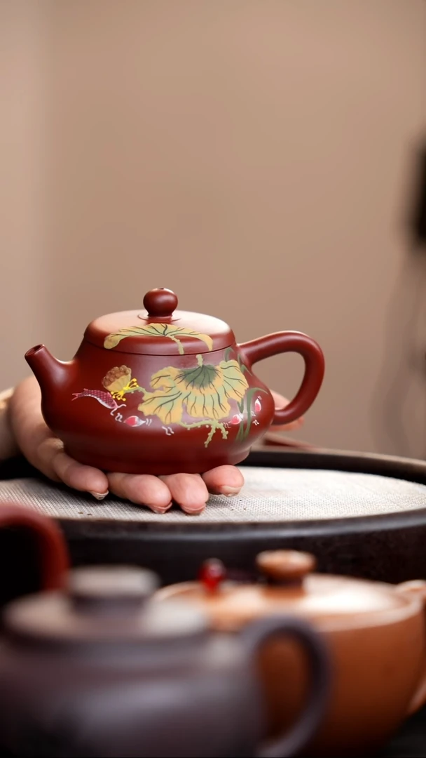 茶壶紫砂朱泥隐瓢泥绘荷叶