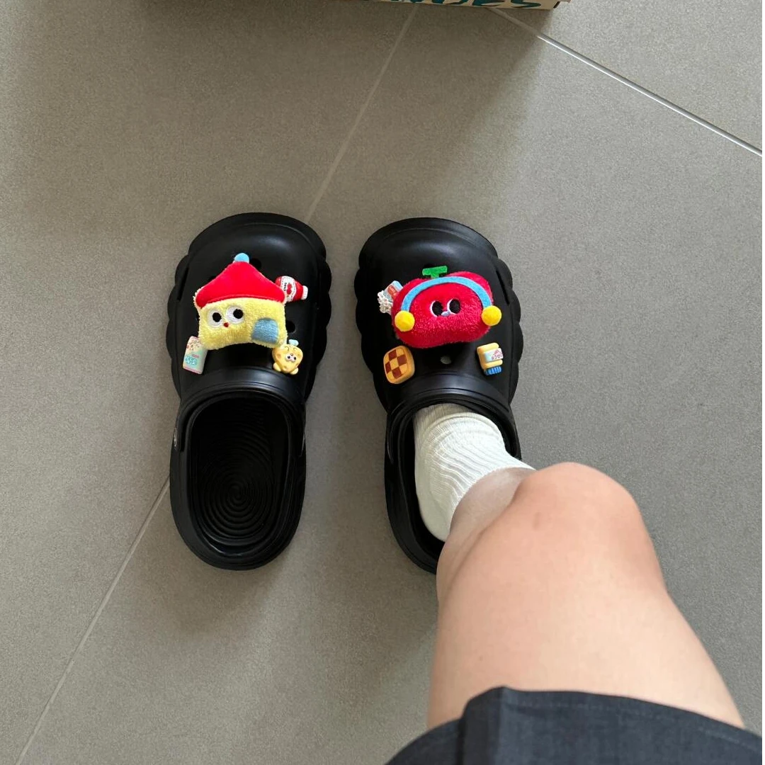 可爱毛绒苹果厚底洞洞鞋防滑包头拖鞋