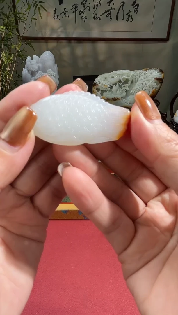 未镶嵌和田玉把件和田玉年年有鱼挂件02