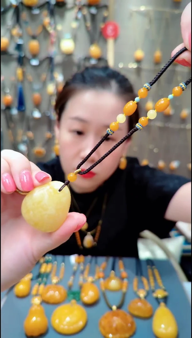 蜜蜡未镶嵌珠宝奇石﹣F904蜜蜡吊坠水滴