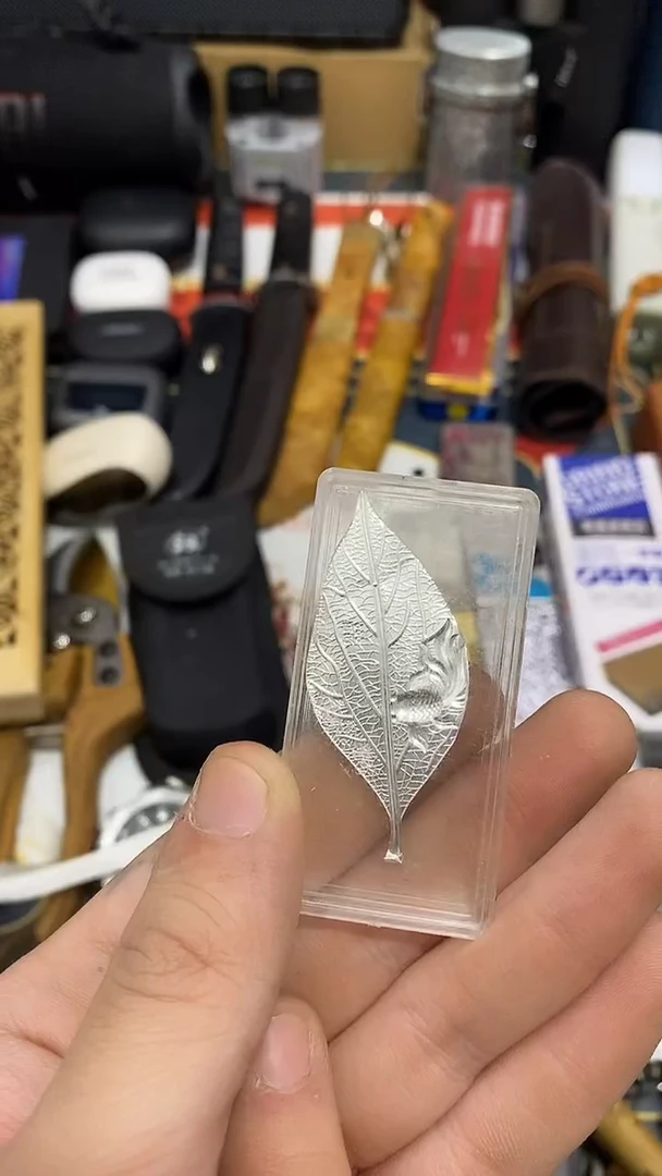 其他安****恩闪购商品如图所示