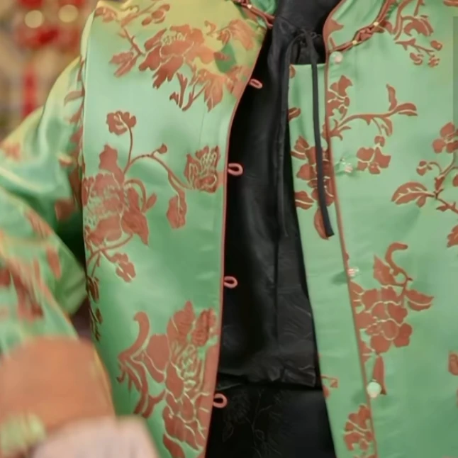 陈   新中式桑蚕丝 绿色彰绒外套  24106