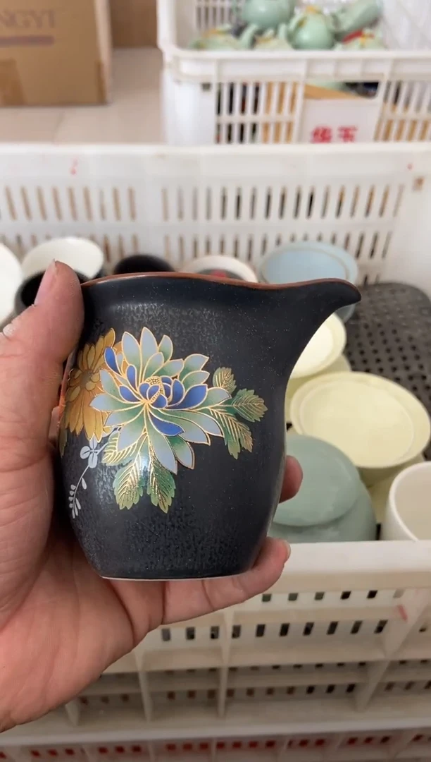 无运费险有瑕疵的摄影的产品有使用过的痕迹有点脏介意勿拍