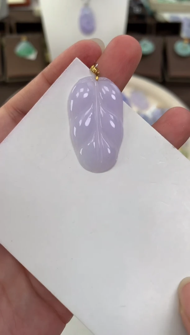 翡翠18K金镶嵌颈饰天然缅甸a货翡翠