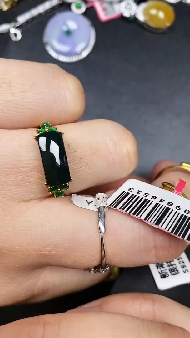 银S925镶嵌戒指翡翠3700