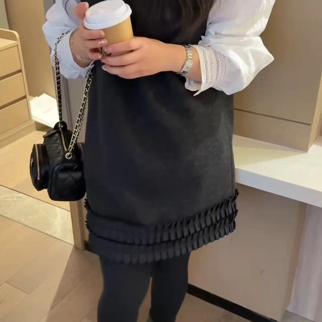 62096太太太好看了！刚出没多久年货重工衬衣百褶背心裙套装