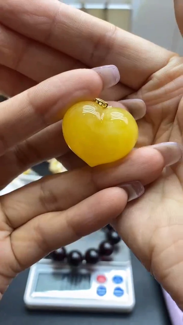 琥珀18K金镶嵌珠宝奇石838