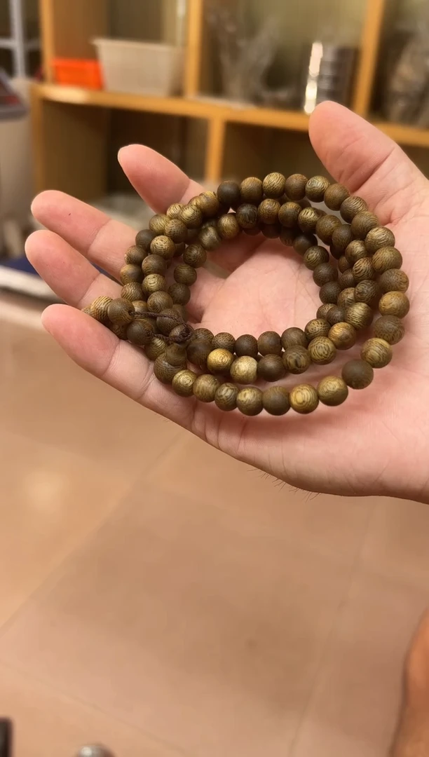 木卡08  23 克手链多圈