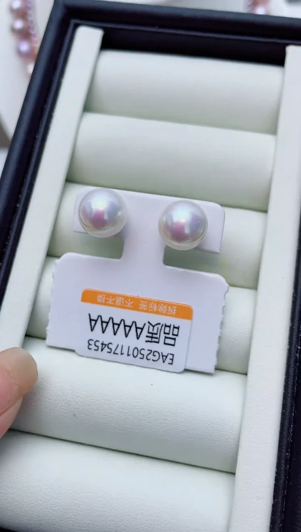 18K金镶嵌淡水珍珠耳饰W5