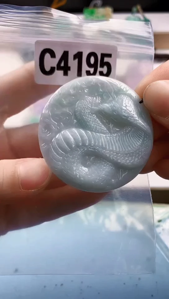 翡翠未镶嵌颈饰天然翡翠吊坠挂件