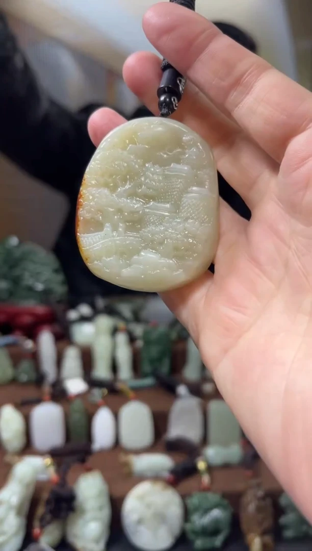 颈饰未镶嵌和田玉.