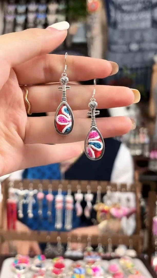 织绣民族风非遗老绣饰品680*