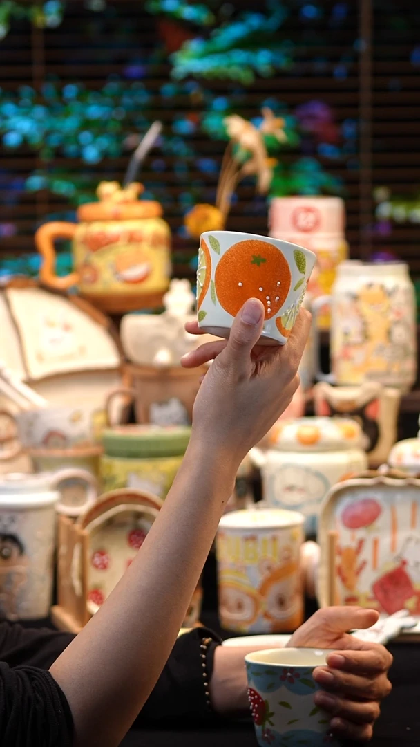 其他景德镇釉下彩手绘设计师款陶瓷