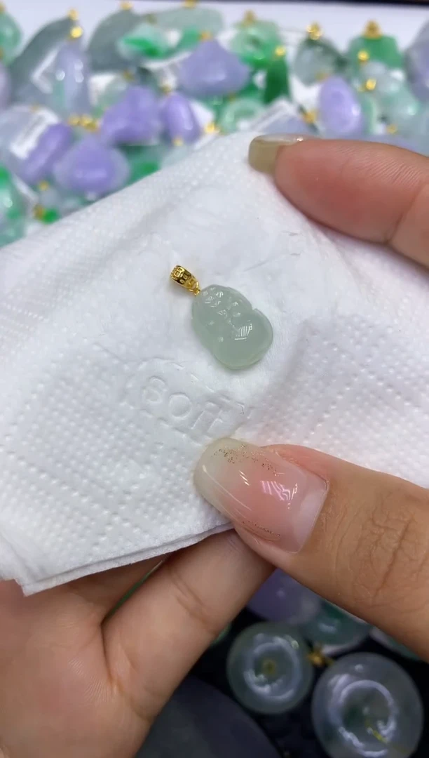 颈饰未镶嵌翡翠天然缅甸A货翡翠