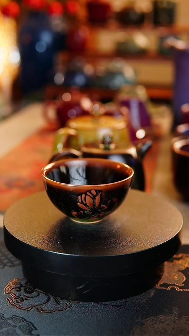 【闪购商品】瓷片084  茶末釉小鸡心杯  