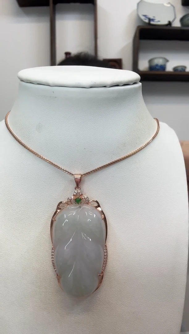 吊坠(赠链)银S925镶嵌翡翠叶子玫瑰边