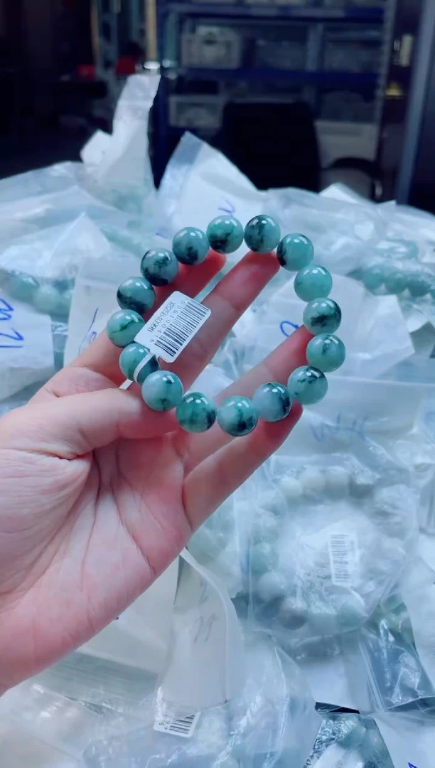 定制翡翠未镶嵌珠串