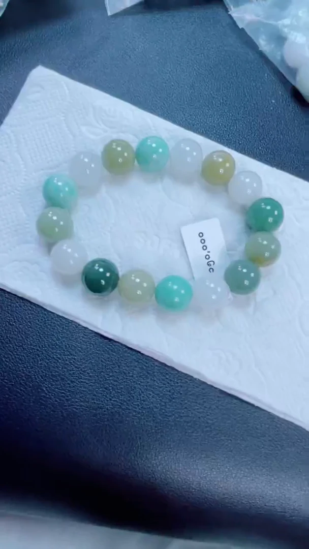 定制翡翠未镶嵌珠串