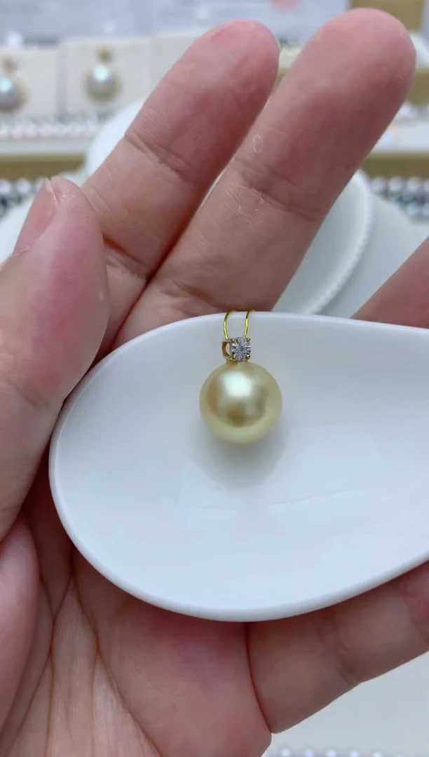 海水珍珠18K金镶嵌颈饰q26
