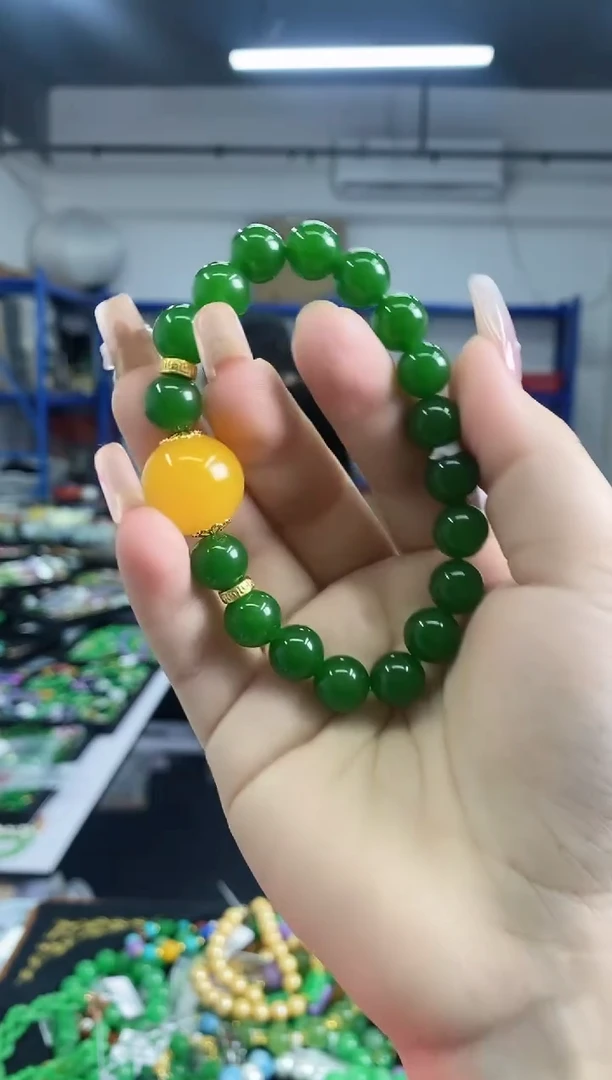 手串未镶嵌和田玉多样性发其一颜色微差