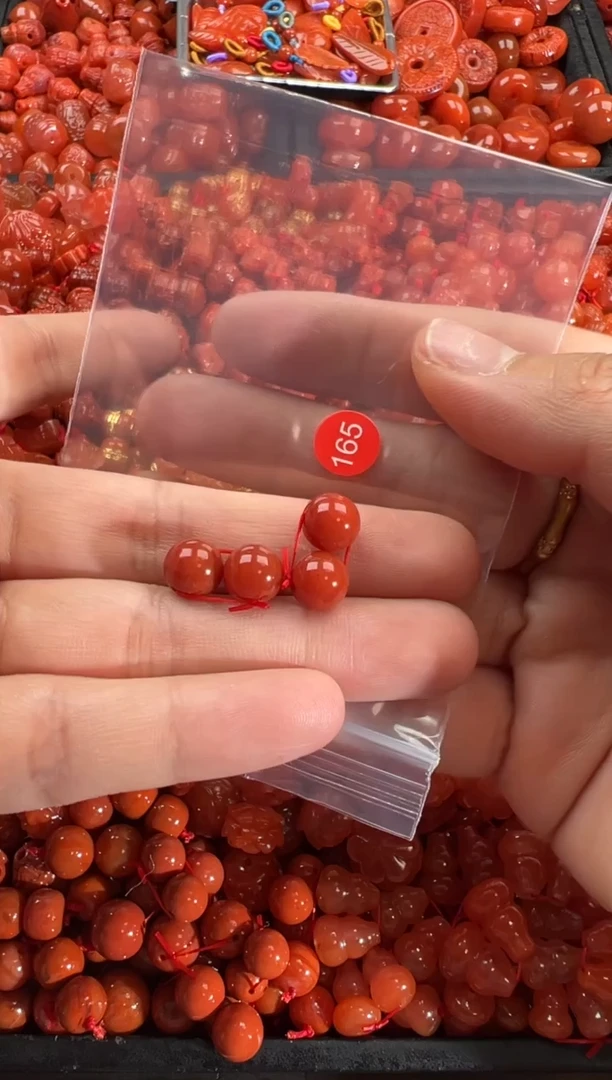 【闪购商品】南红玛瑙颈饰未镶嵌1