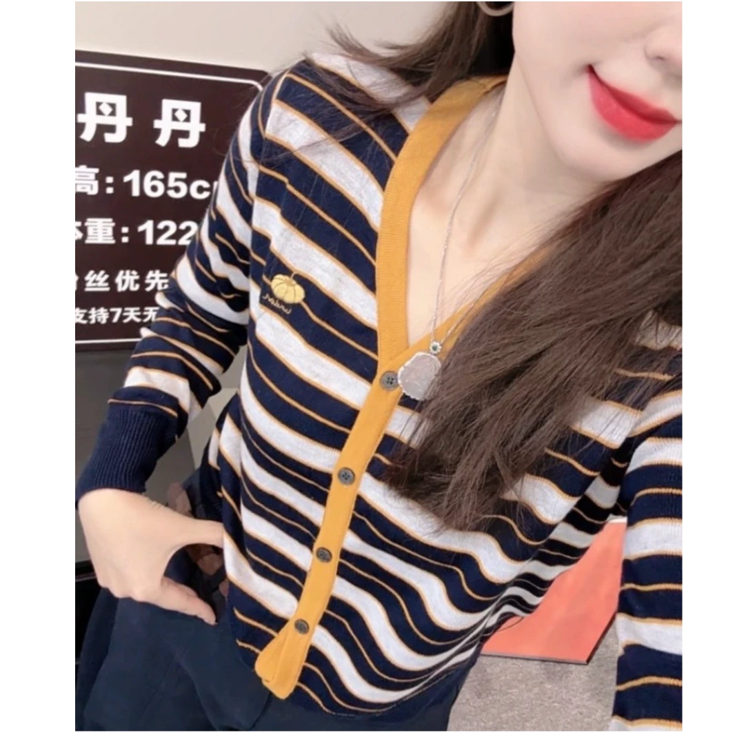 【唯美女装】南瓜刺绣～精品撞色开扣长袖针织衫