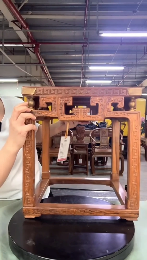 狼*YD22MK螭纹方凳