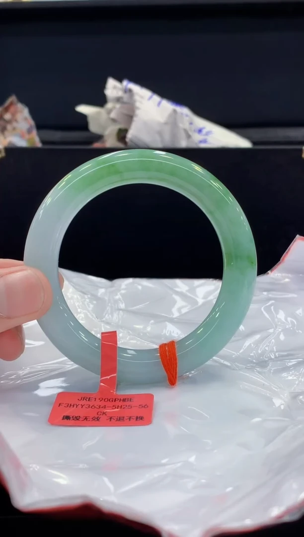 未镶嵌手镯翡翠翡翠手镯