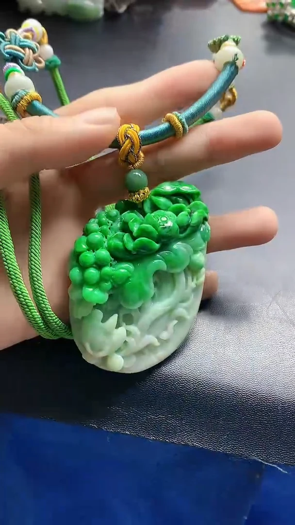 颈饰未镶嵌翡翠天然缅甸a货翡翠