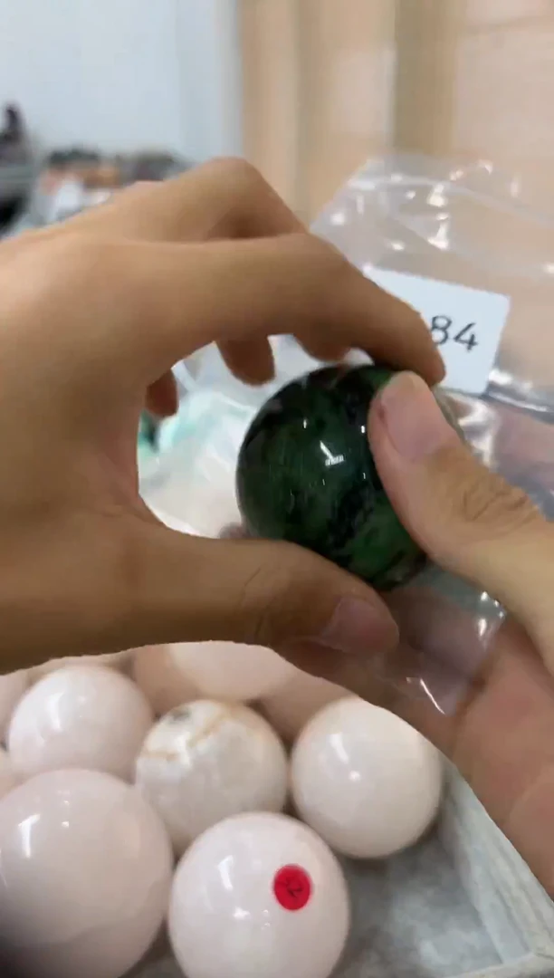 未镶嵌珠宝半成品水晶峰*C484 约4.7cm