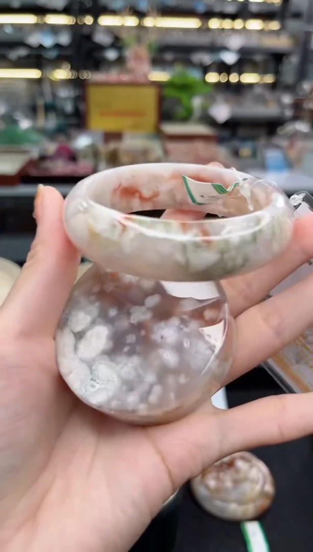 【闪购商品】石英质玉手镯未镶嵌58圈口（赠品镯心）6571284