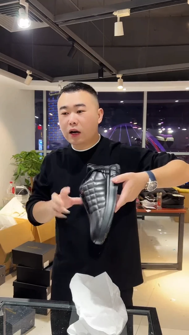 头层牛皮韩爵绅士包包皮具510/41码