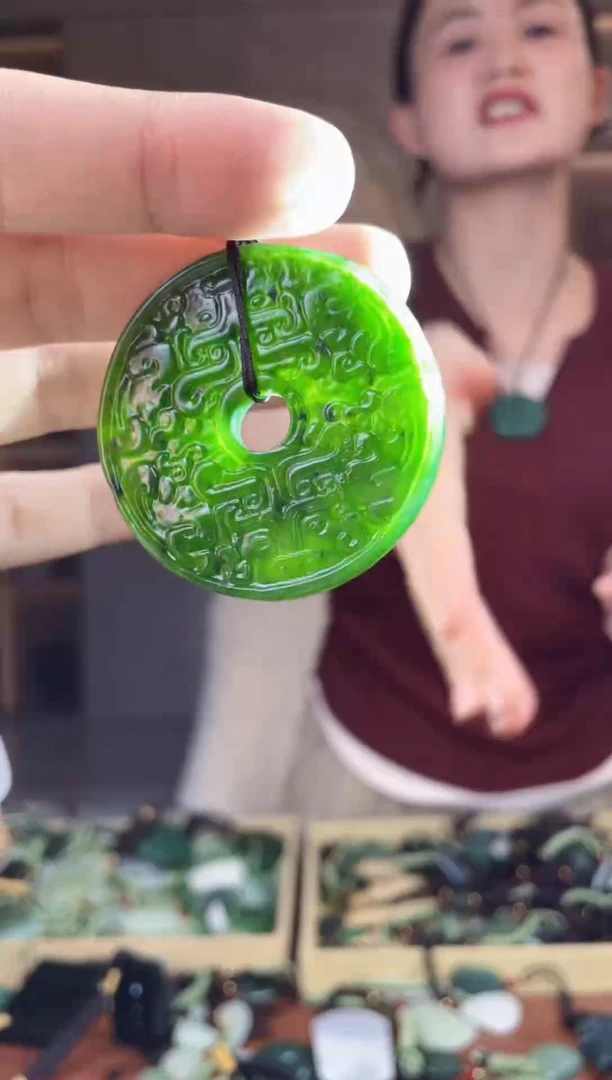 颈饰未镶嵌和田玉拍一发一，多样性发货