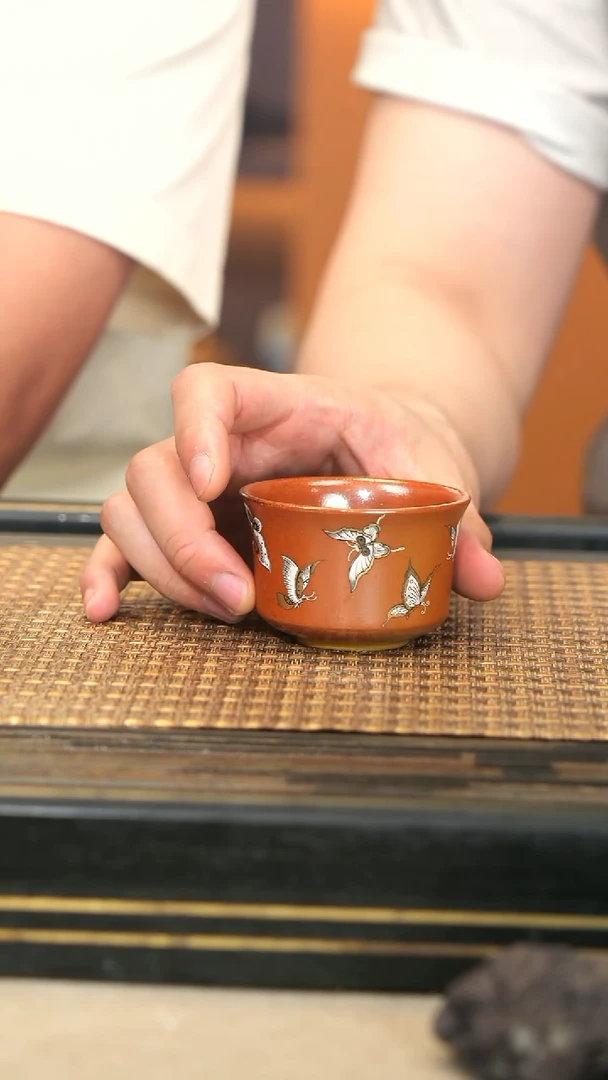 茶壶紫砂LJY47《满蝶杯》金银彩柴烧