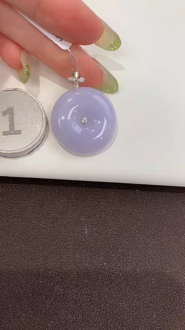 颈饰18K金镶嵌翡翠天然缅甸a货翡翠
