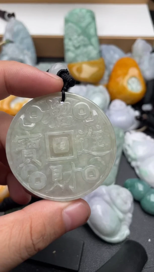 吊坠(不含链)未镶嵌翡翠1