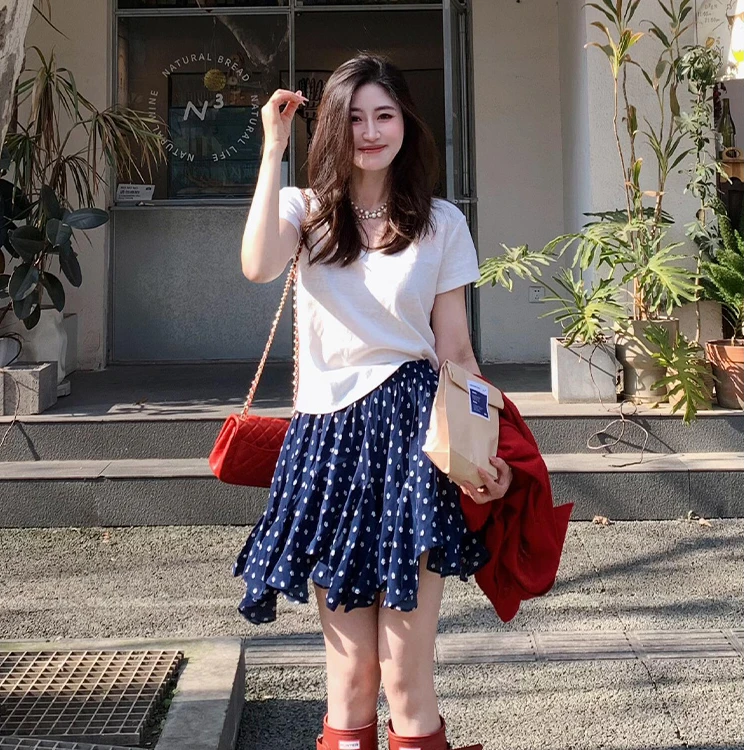 2025超火夏装搭配一整套气质减龄小香风高级感白色T-恤半身裙套装