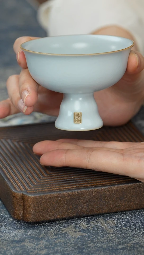 【月白】【汝窑西泠高足斗笠杯】【12西泠礼盒】