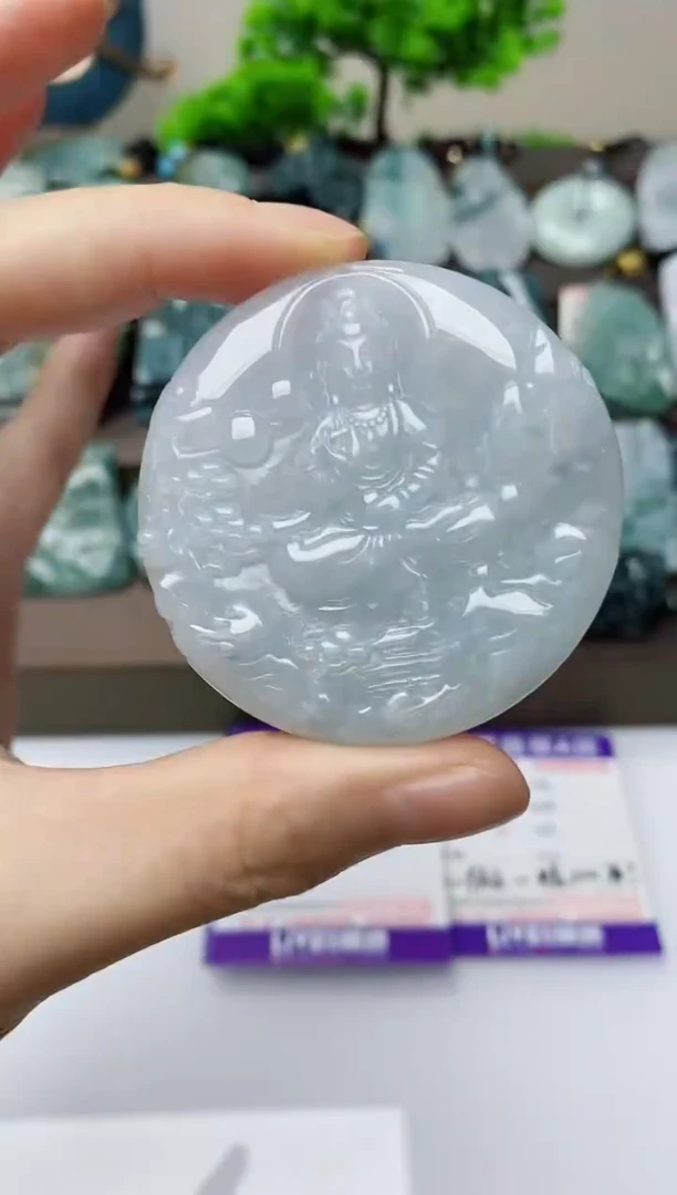 翡翠未镶嵌颈饰