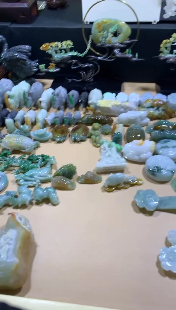 未镶嵌挂件翡翠你****干翡翠摆件